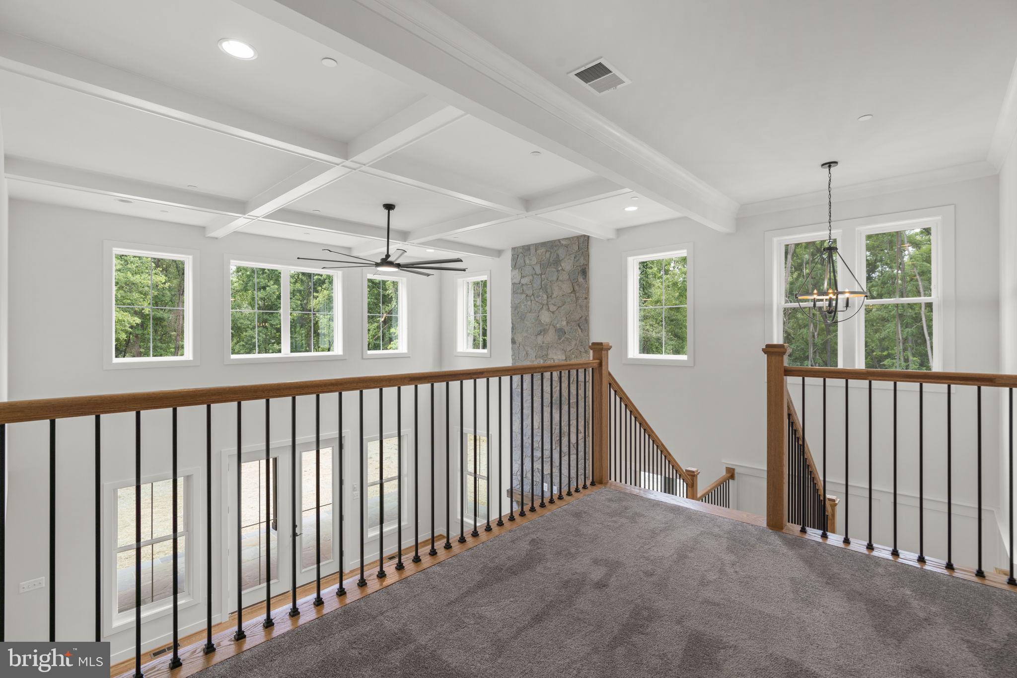 NOB HILL - Residential