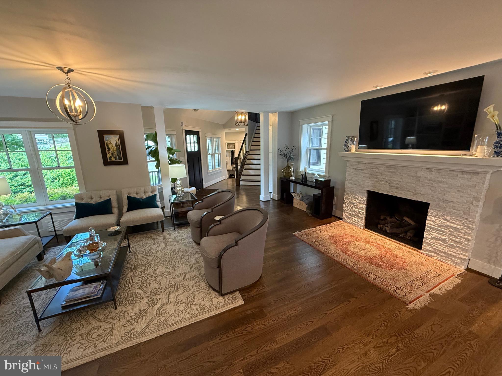 STONELEIGH - Residential