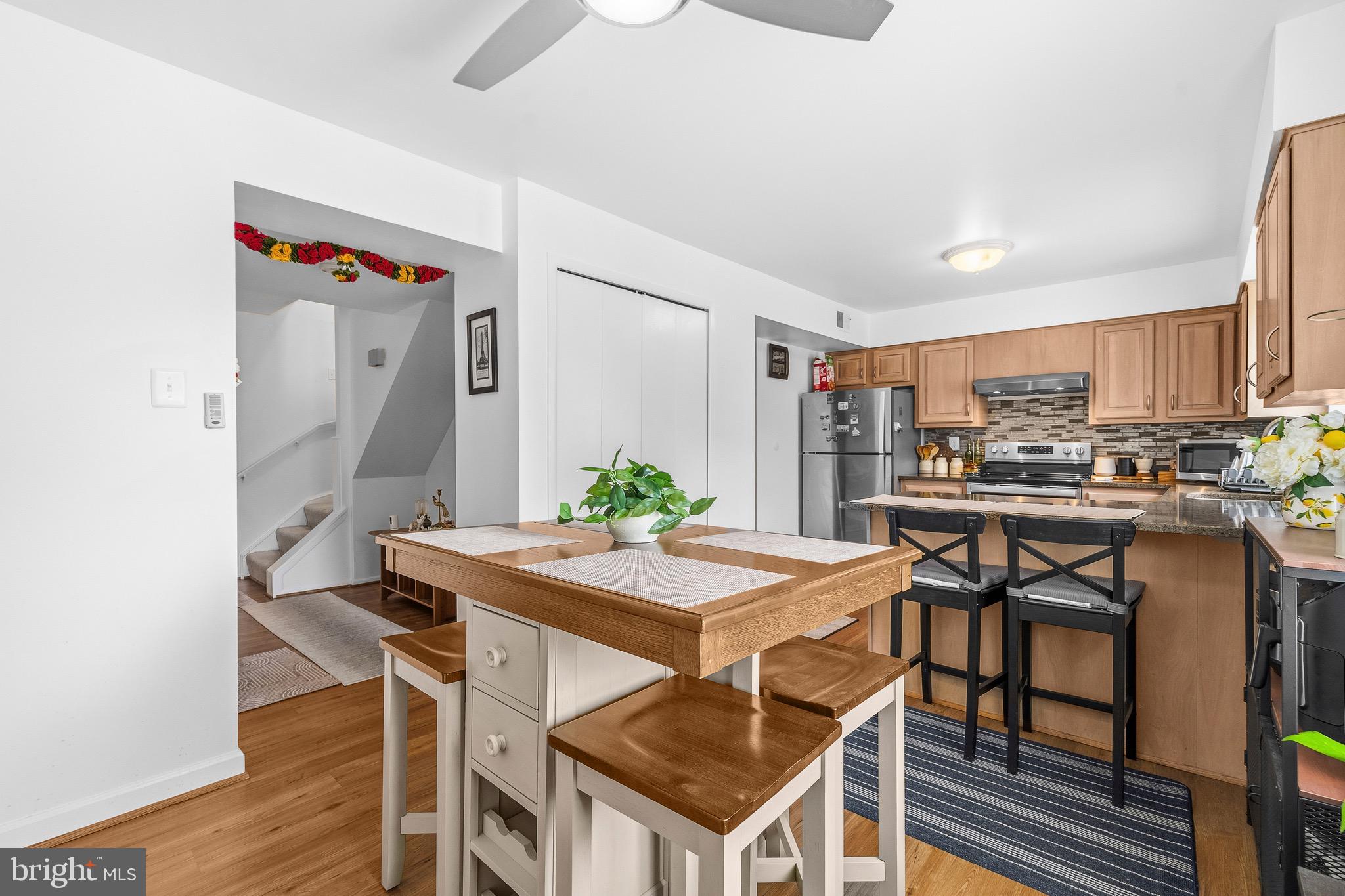VILLAGE OF HICKORY RIDGE - Residential