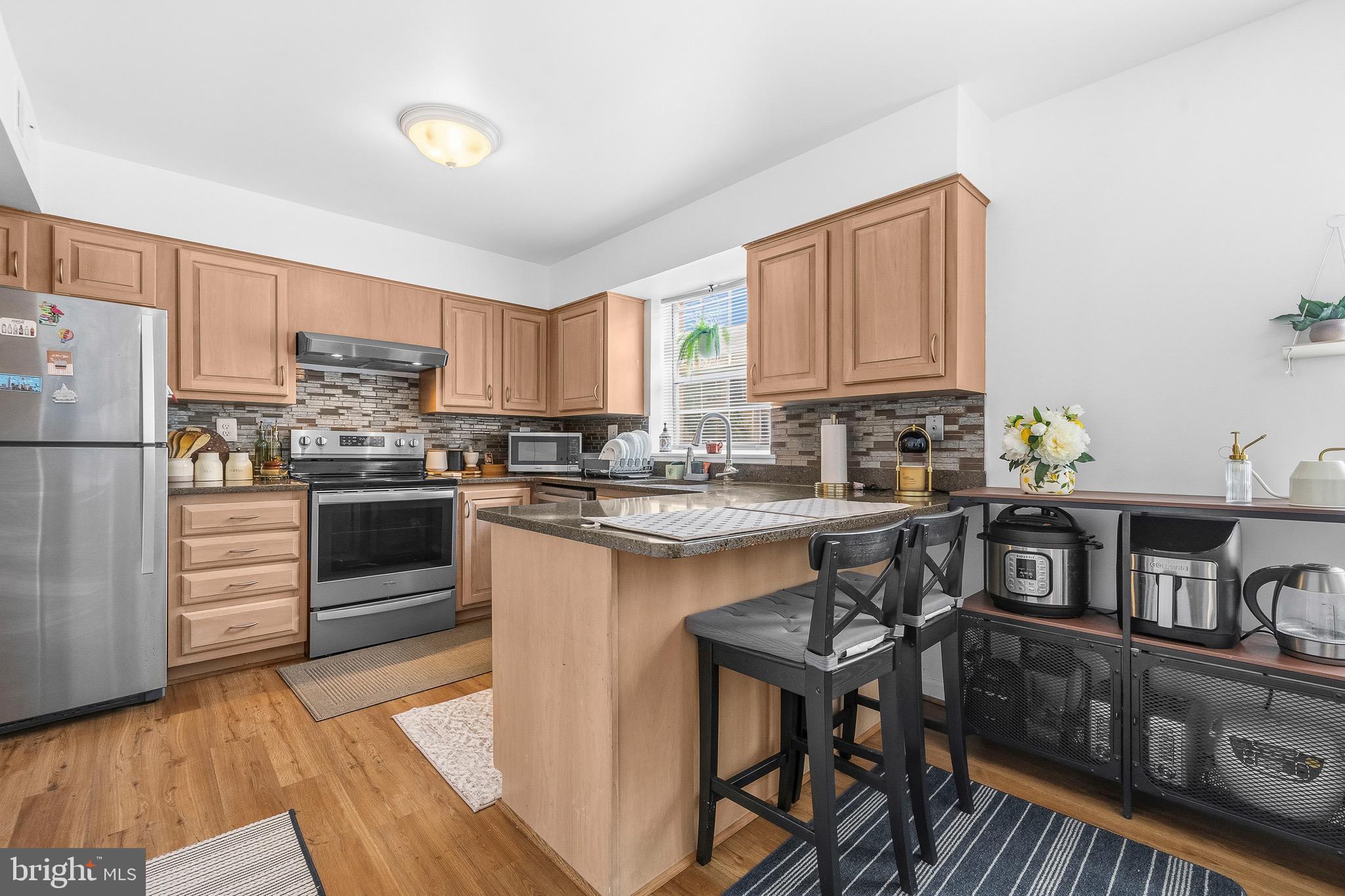VILLAGE OF HICKORY RIDGE - Residential