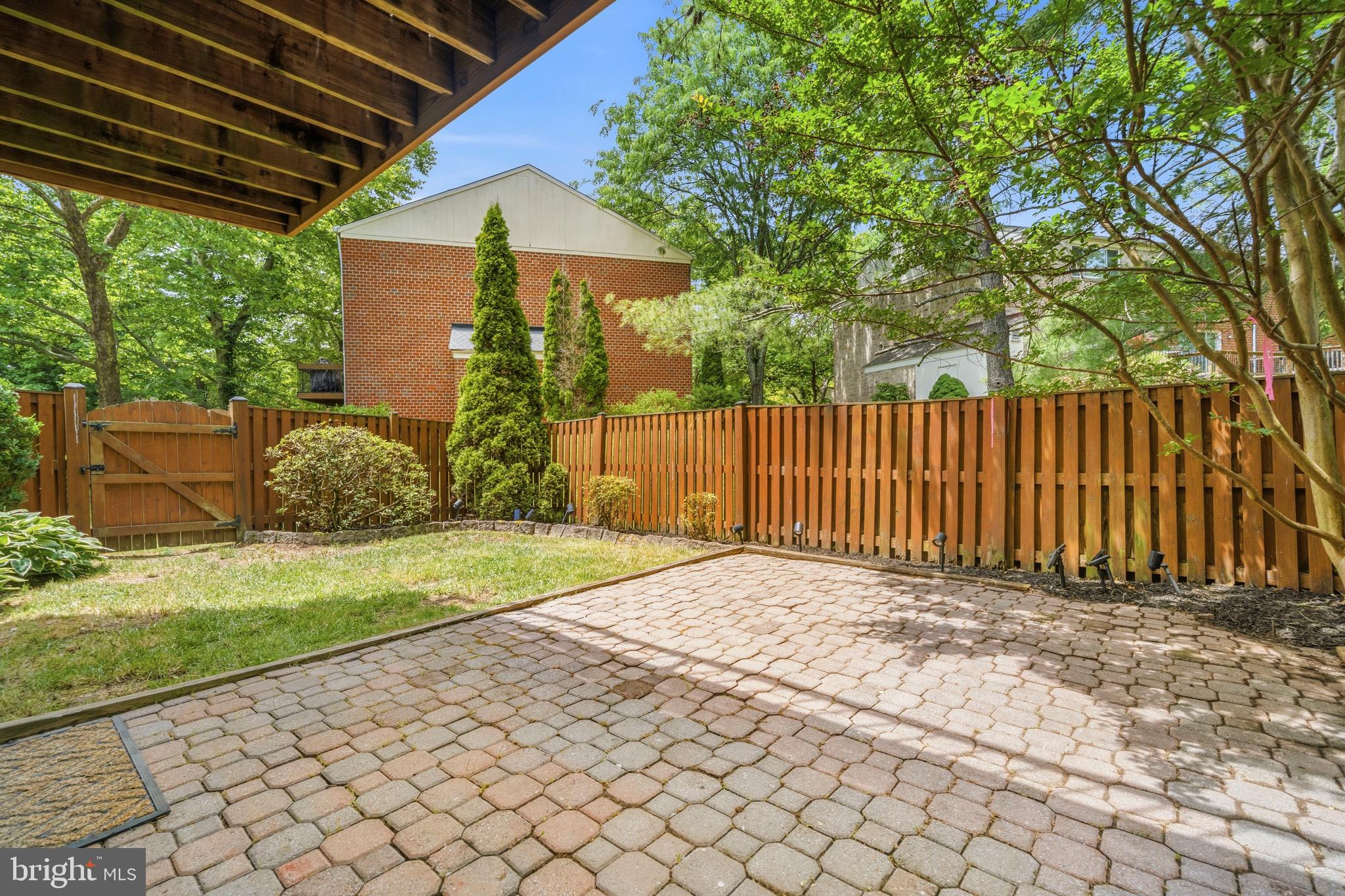 VILLAGE OF HICKORY RIDGE - Residential