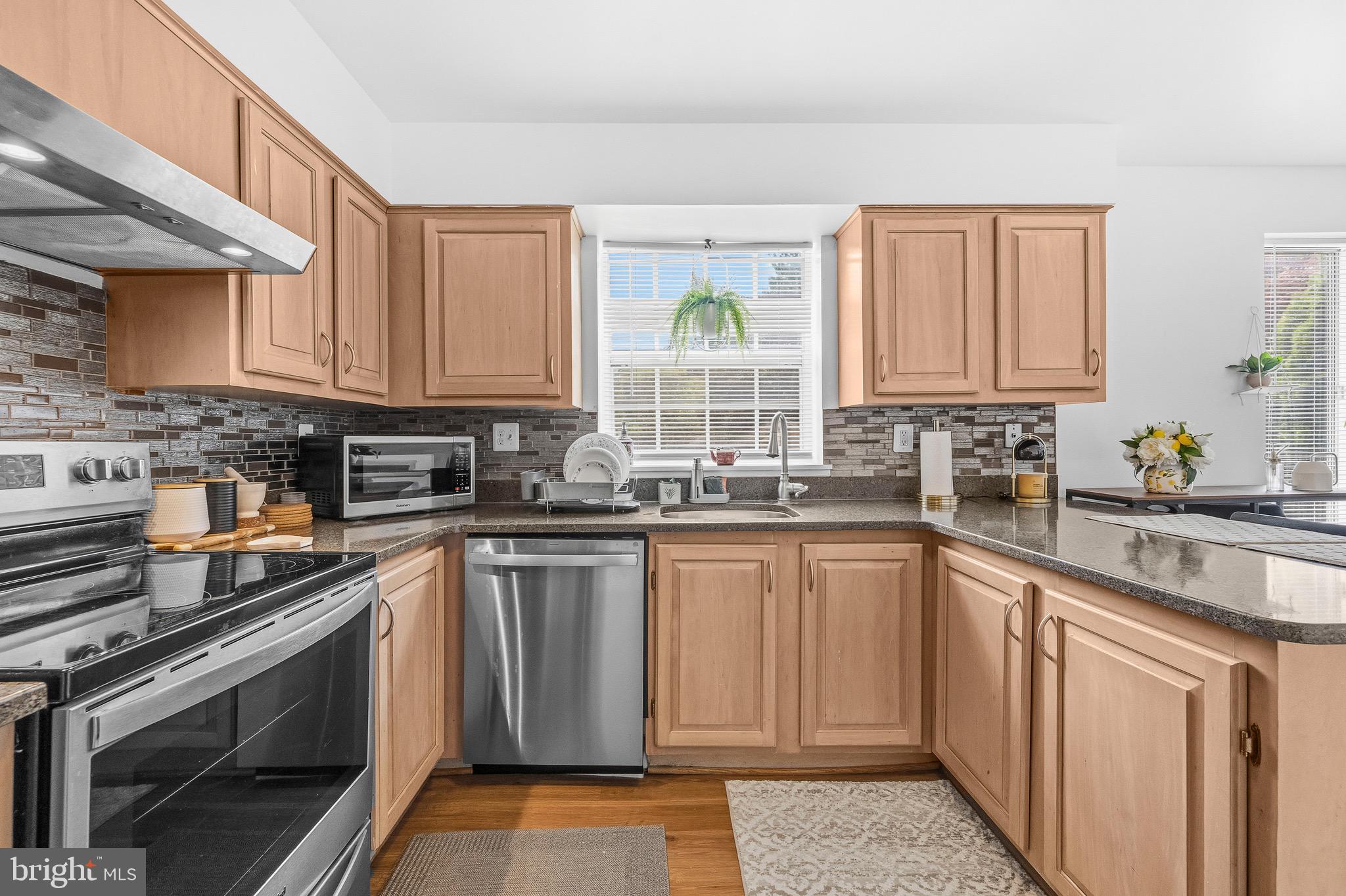 VILLAGE OF HICKORY RIDGE - Residential