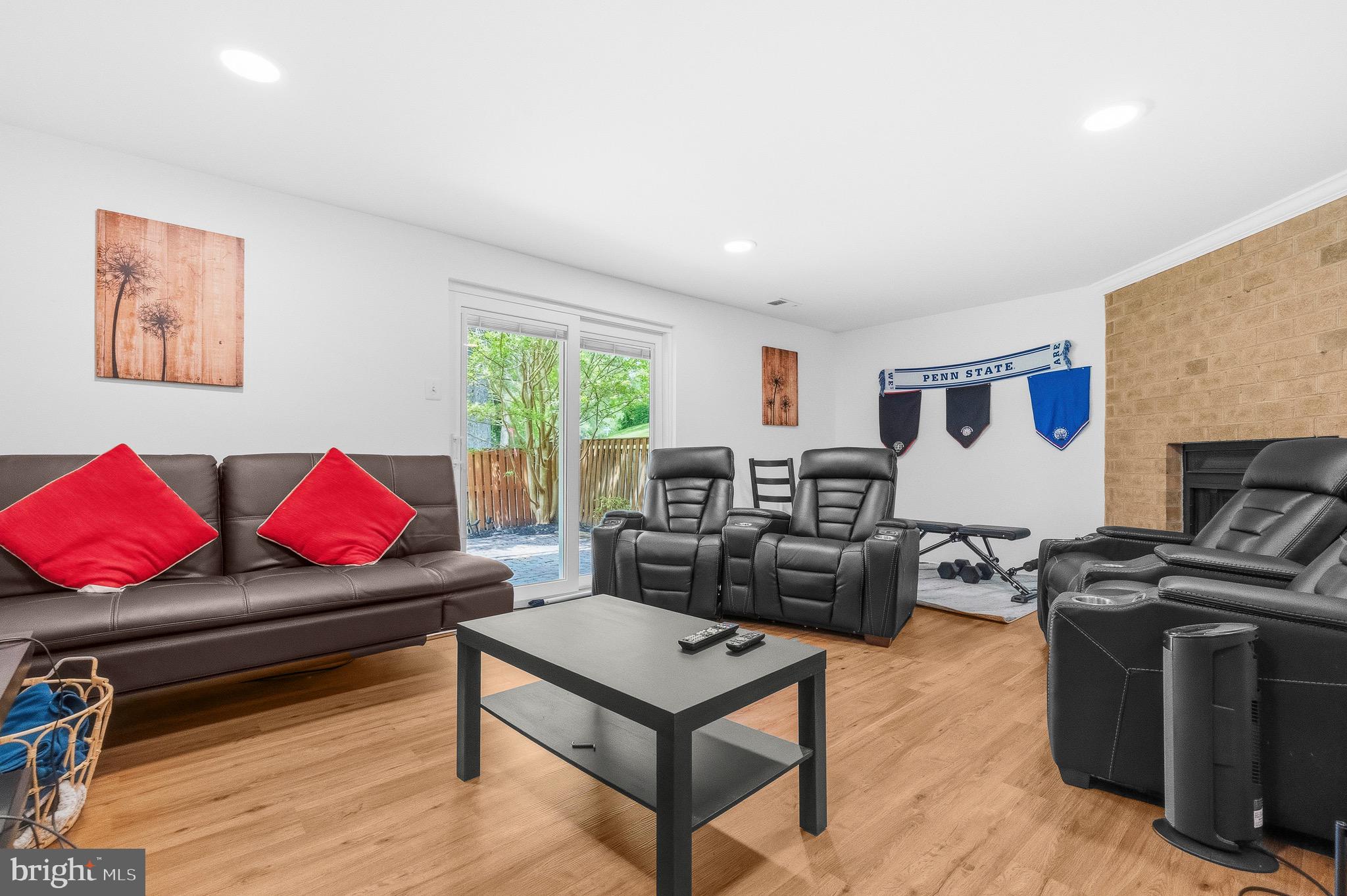 VILLAGE OF HICKORY RIDGE - Residential
