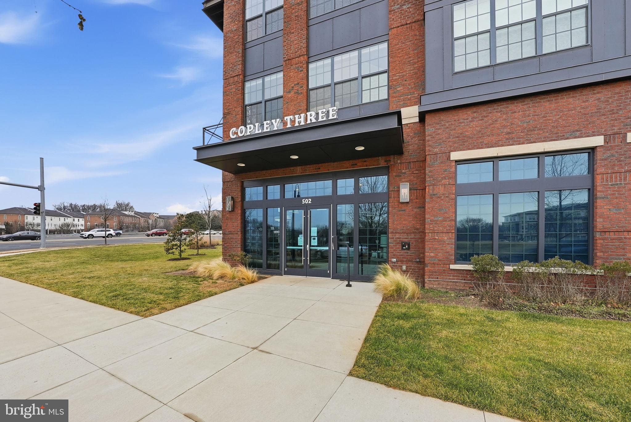 CROWN FARM - Residential
