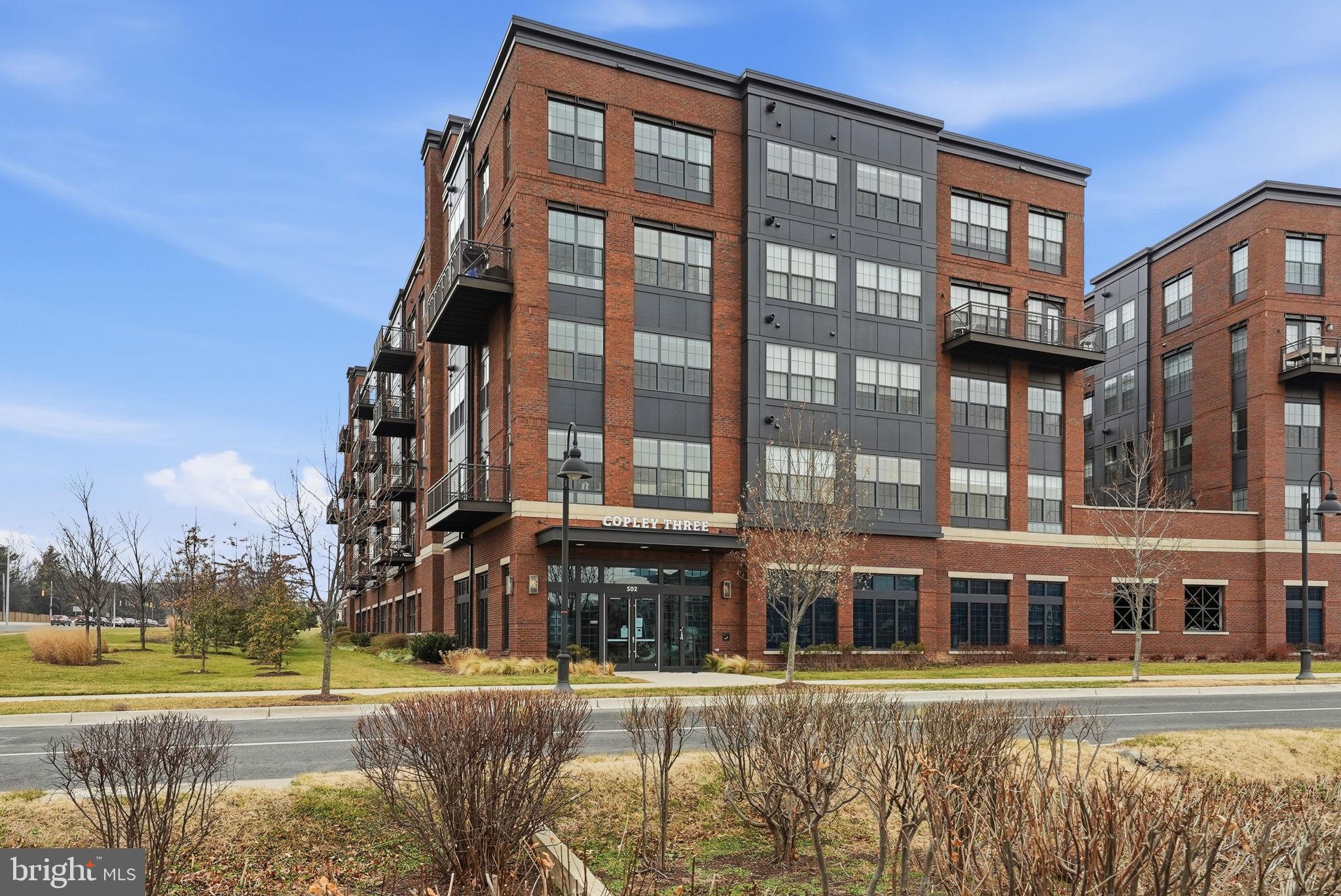 CROWN FARM - Residential