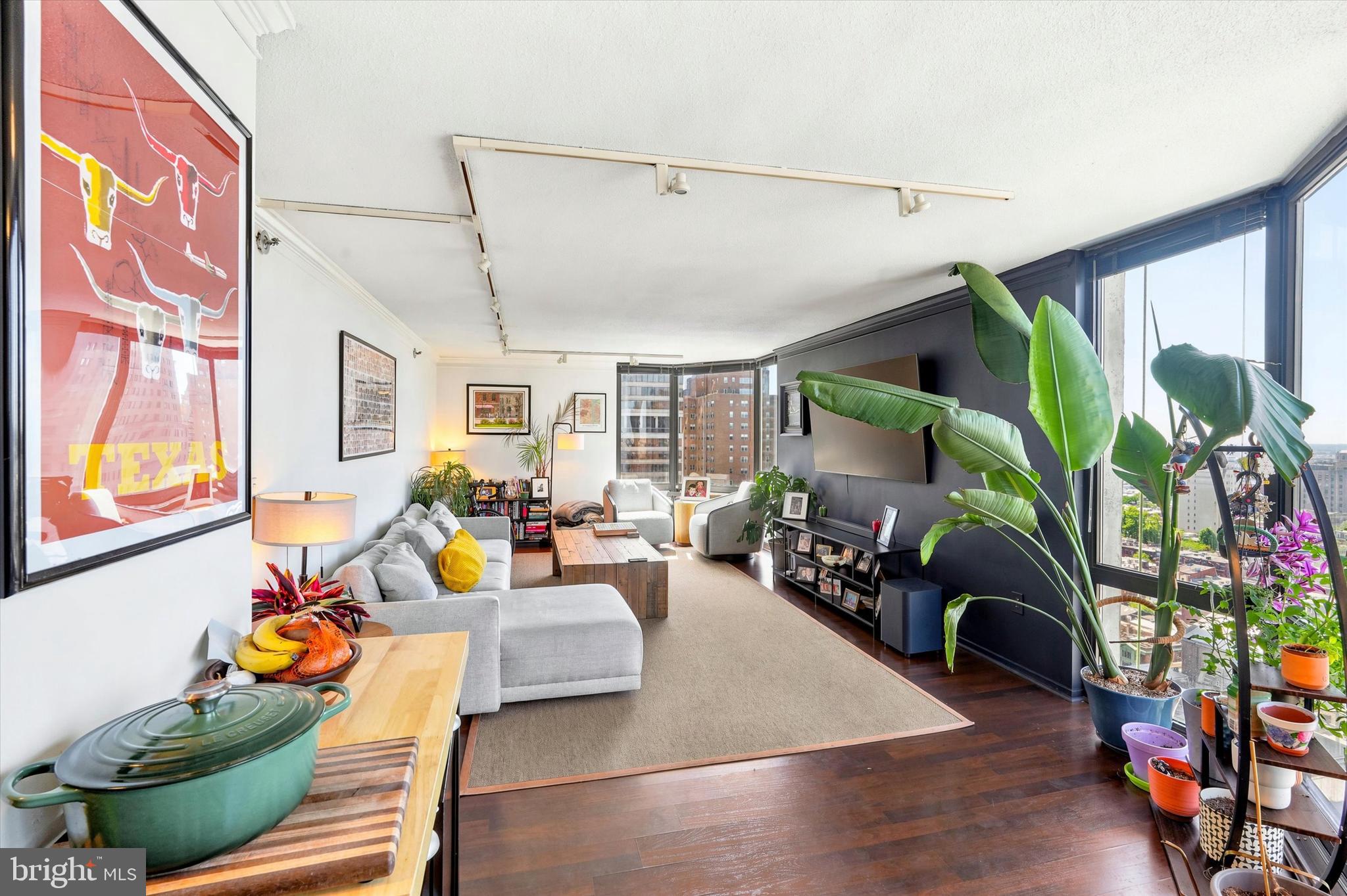 RITTENHOUSE SQUARE - Residential