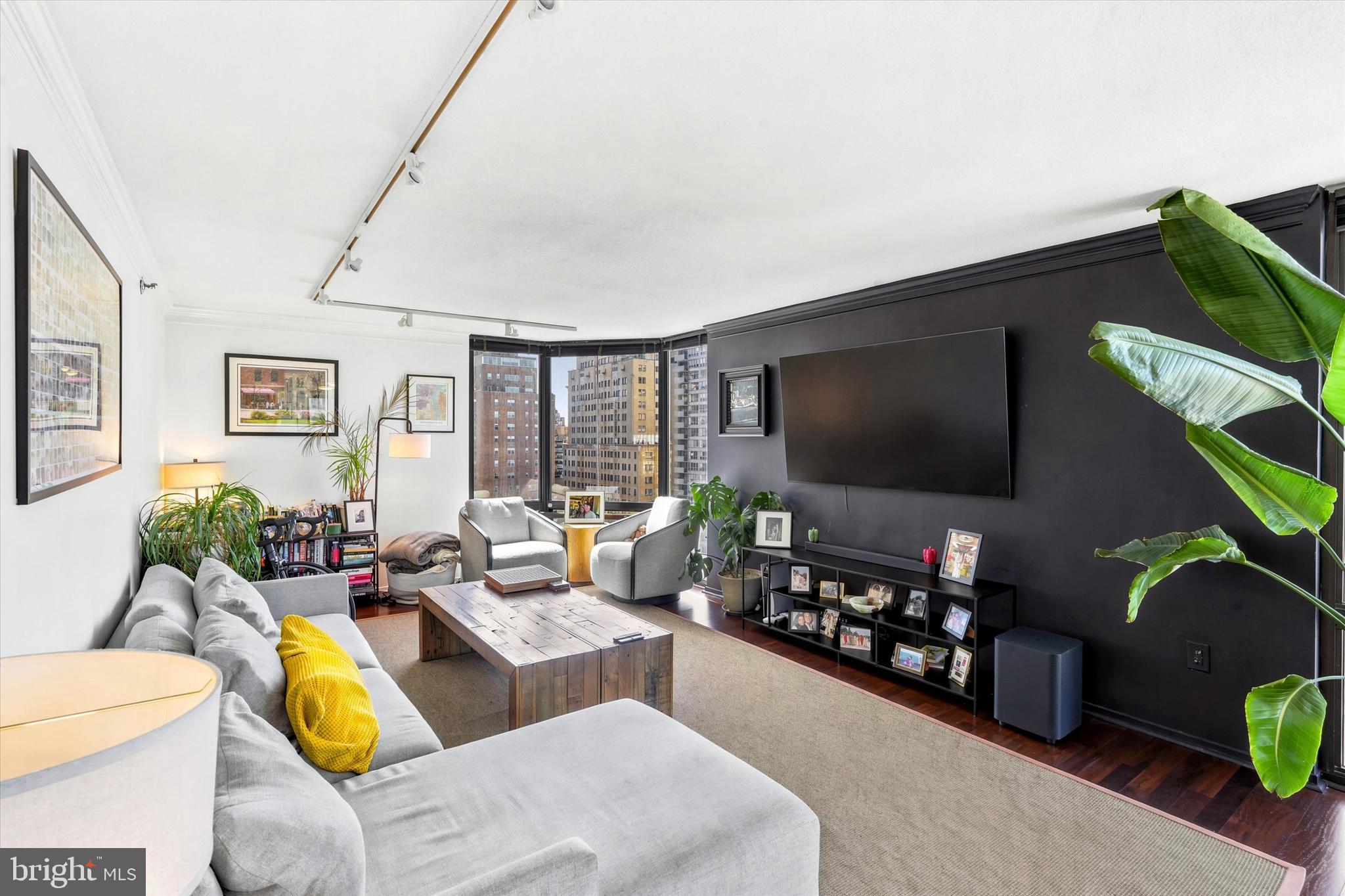 RITTENHOUSE SQUARE - Residential