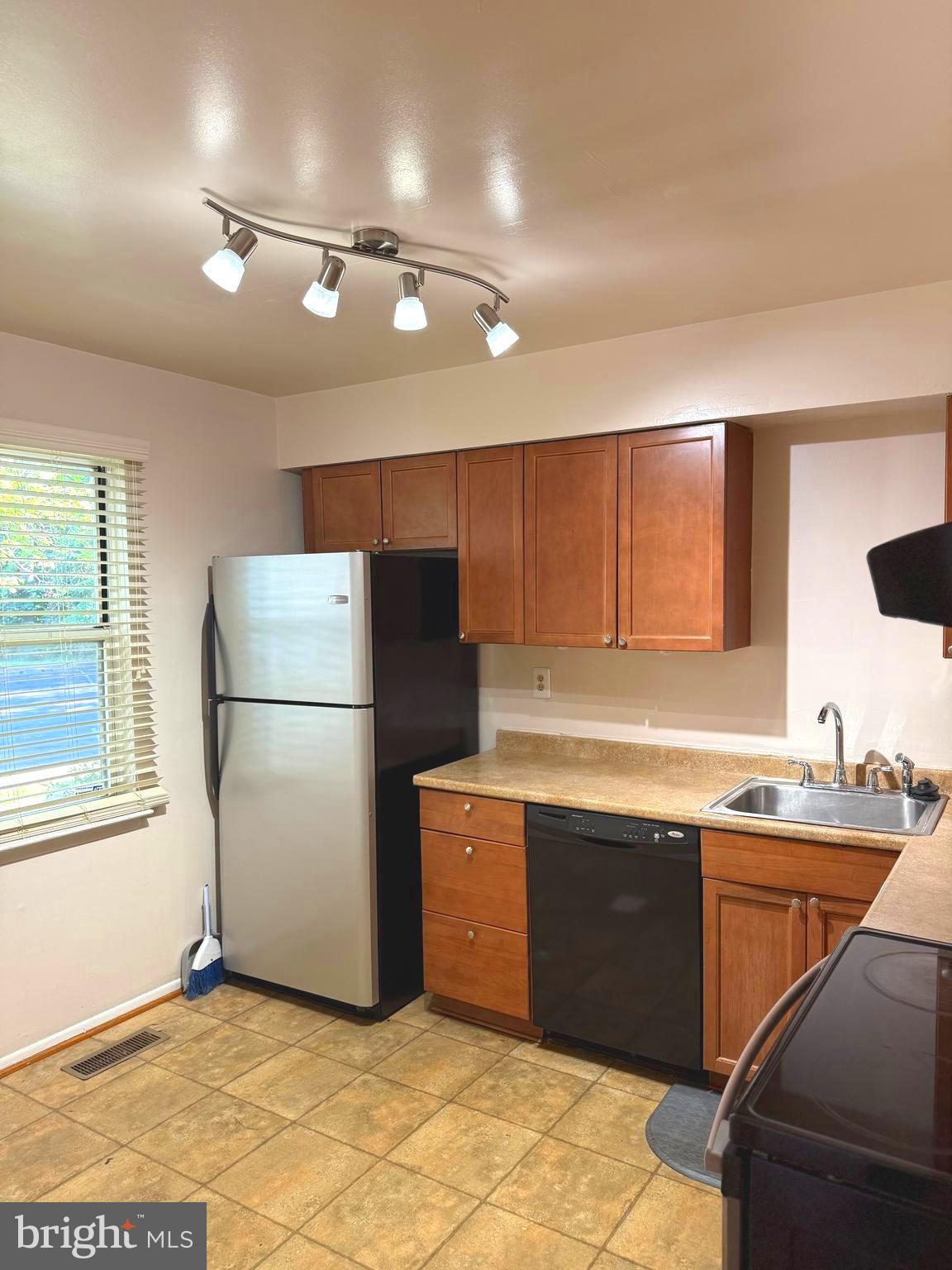 WOODSTREAM VILLAGE - Residential