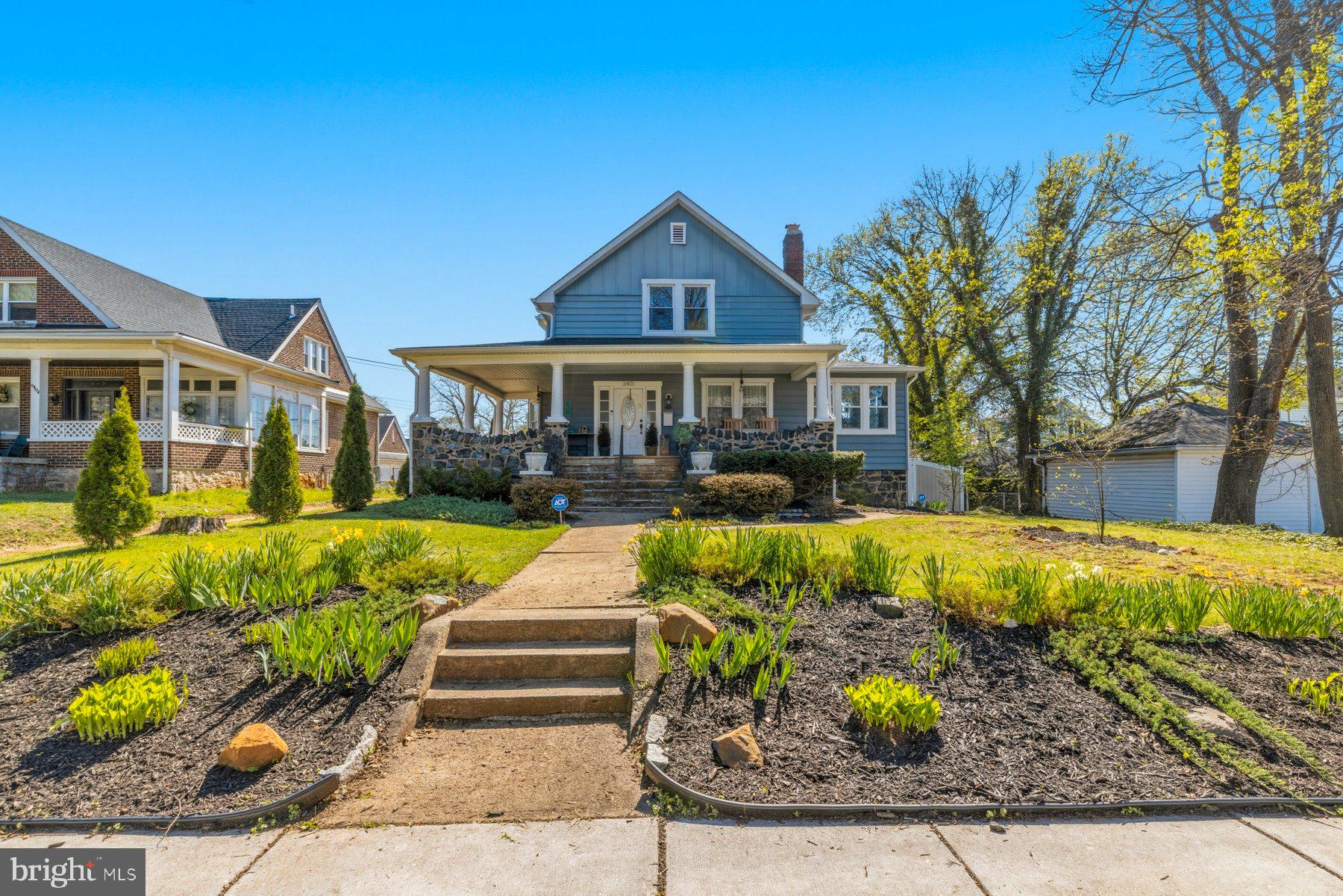 ASHBURTON HISTORIC DISTRICT - Residential