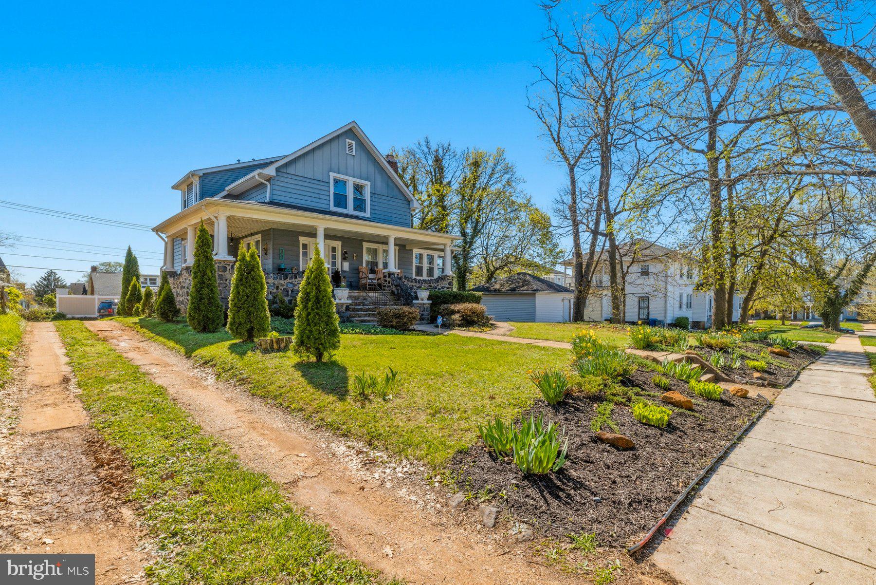 ASHBURTON HISTORIC DISTRICT - Residential
