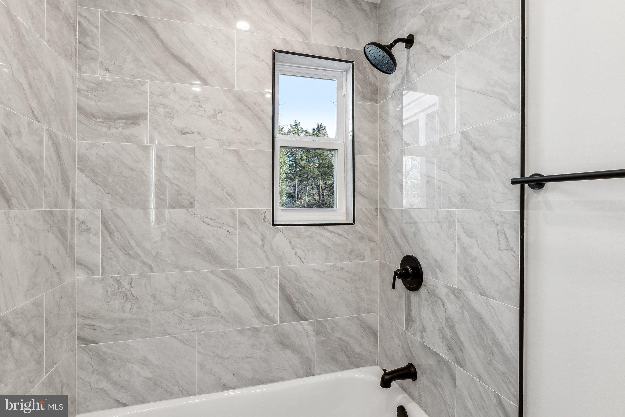 BLADENSBURG - Residential