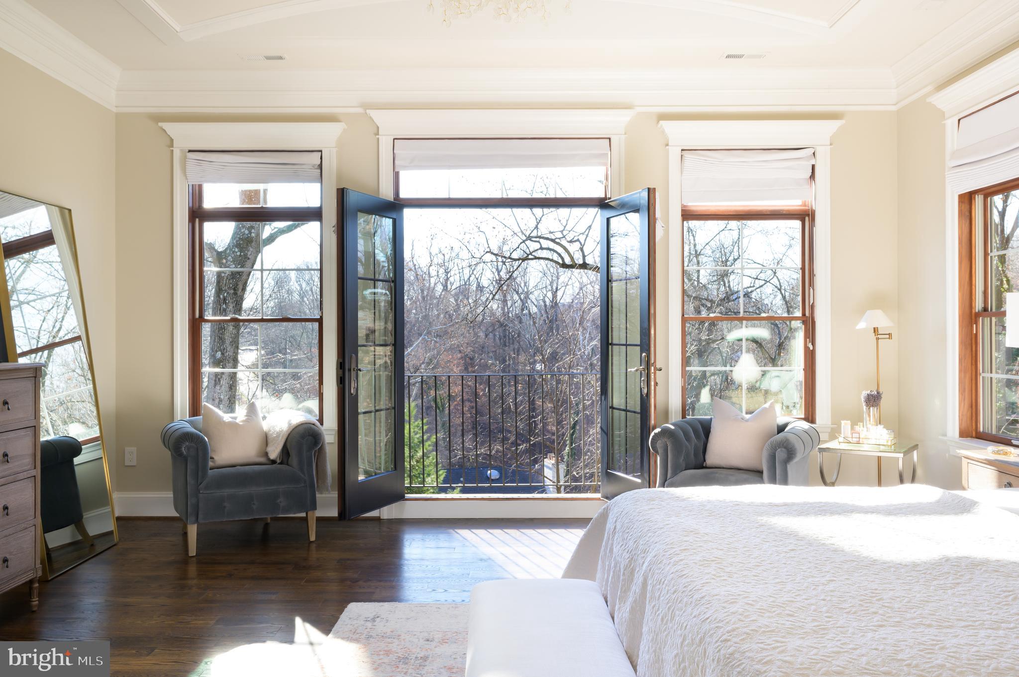 SPRING VALLEY - Residential