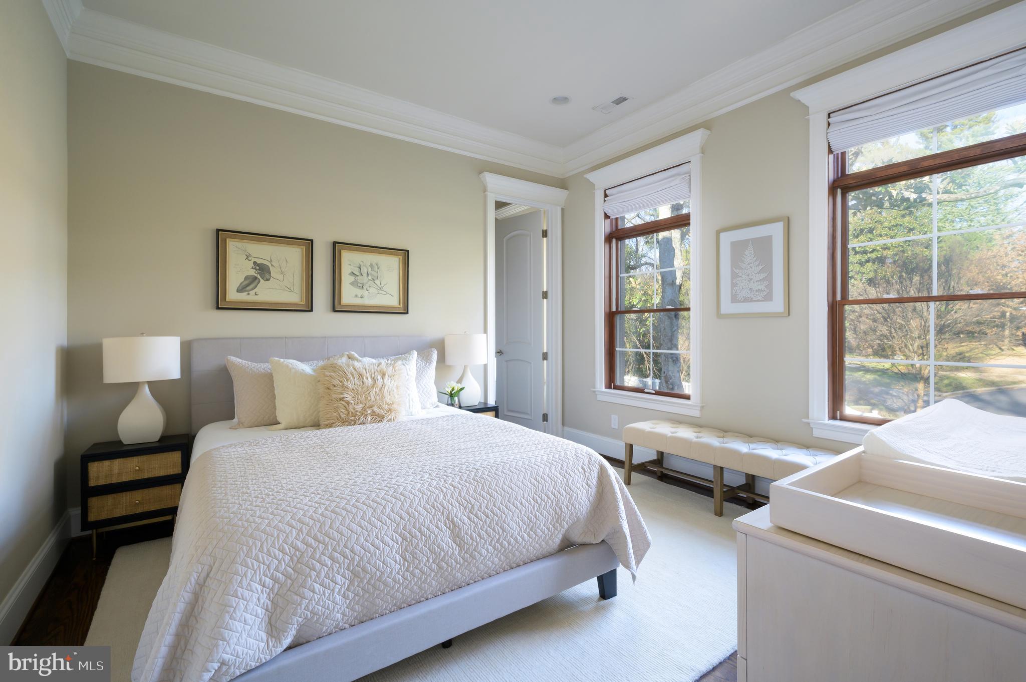 SPRING VALLEY - Residential