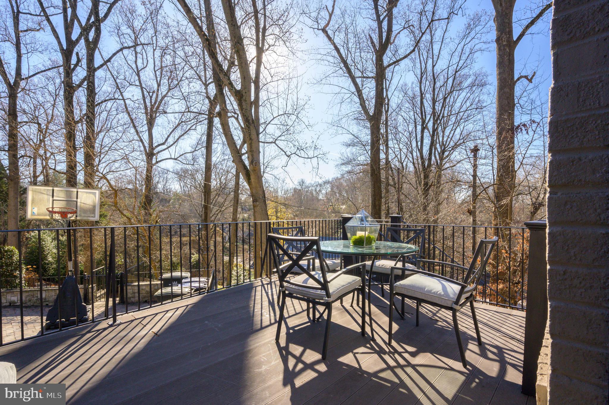 SPRING VALLEY - Residential