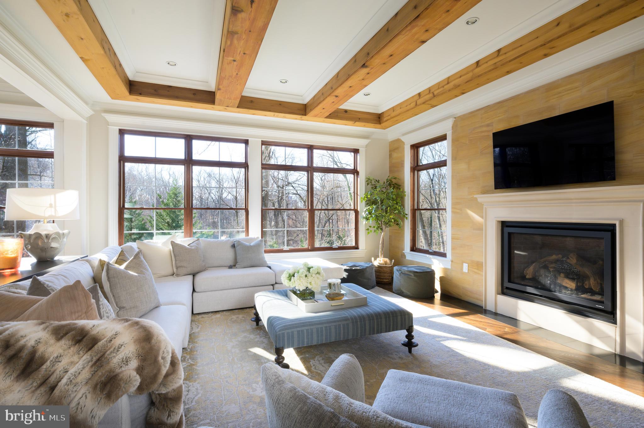 SPRING VALLEY - Residential