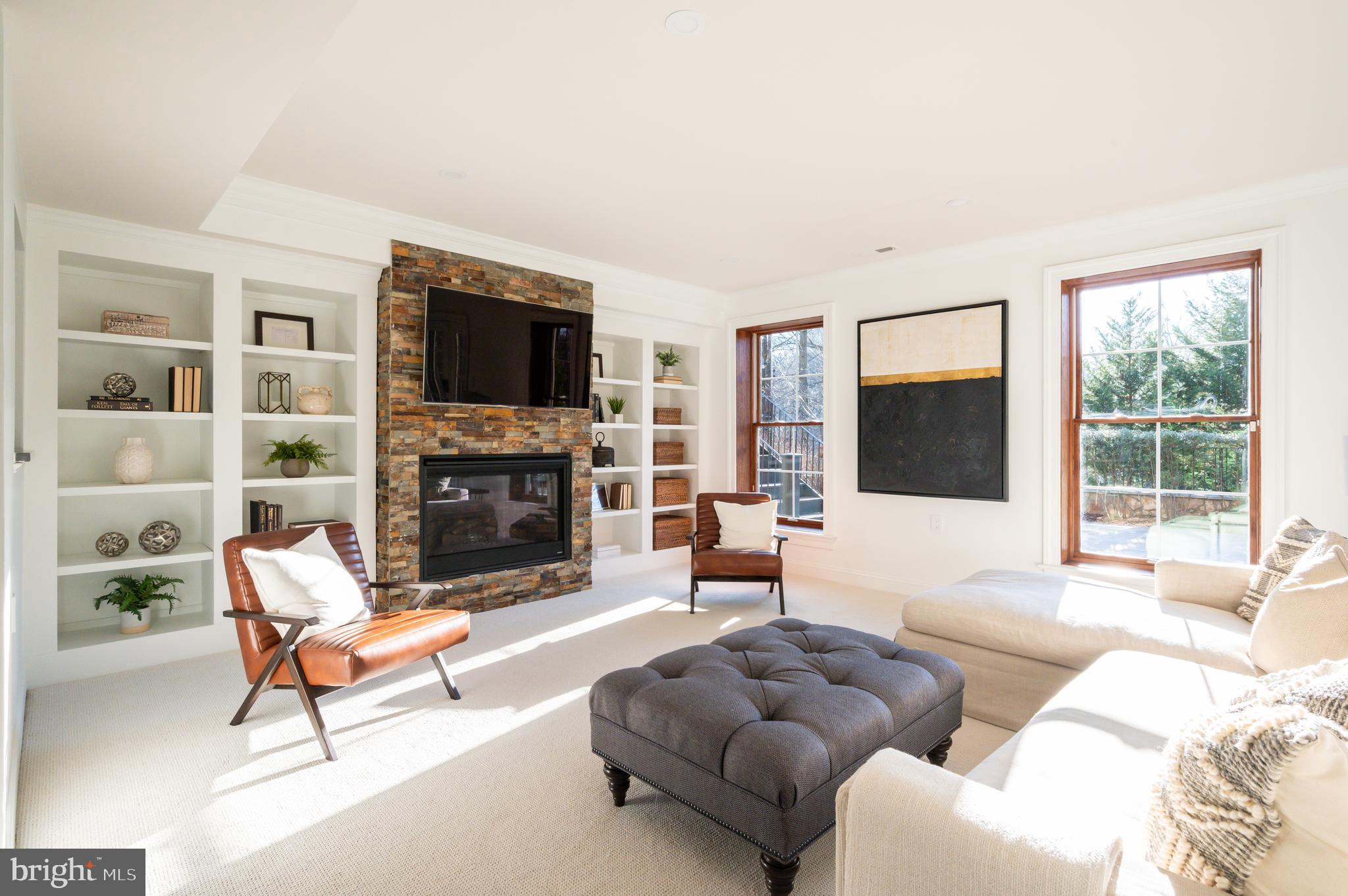 SPRING VALLEY - Residential