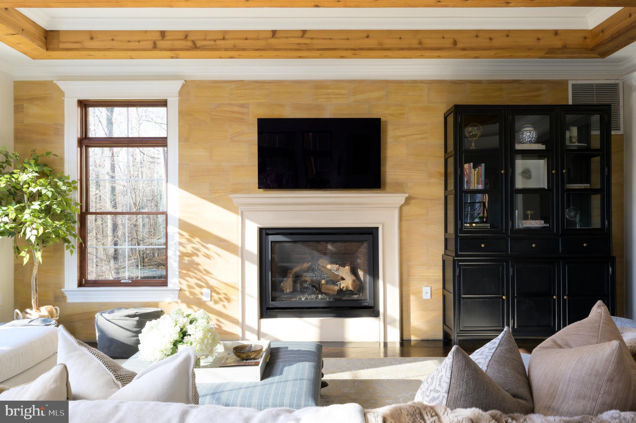 SPRING VALLEY - Residential