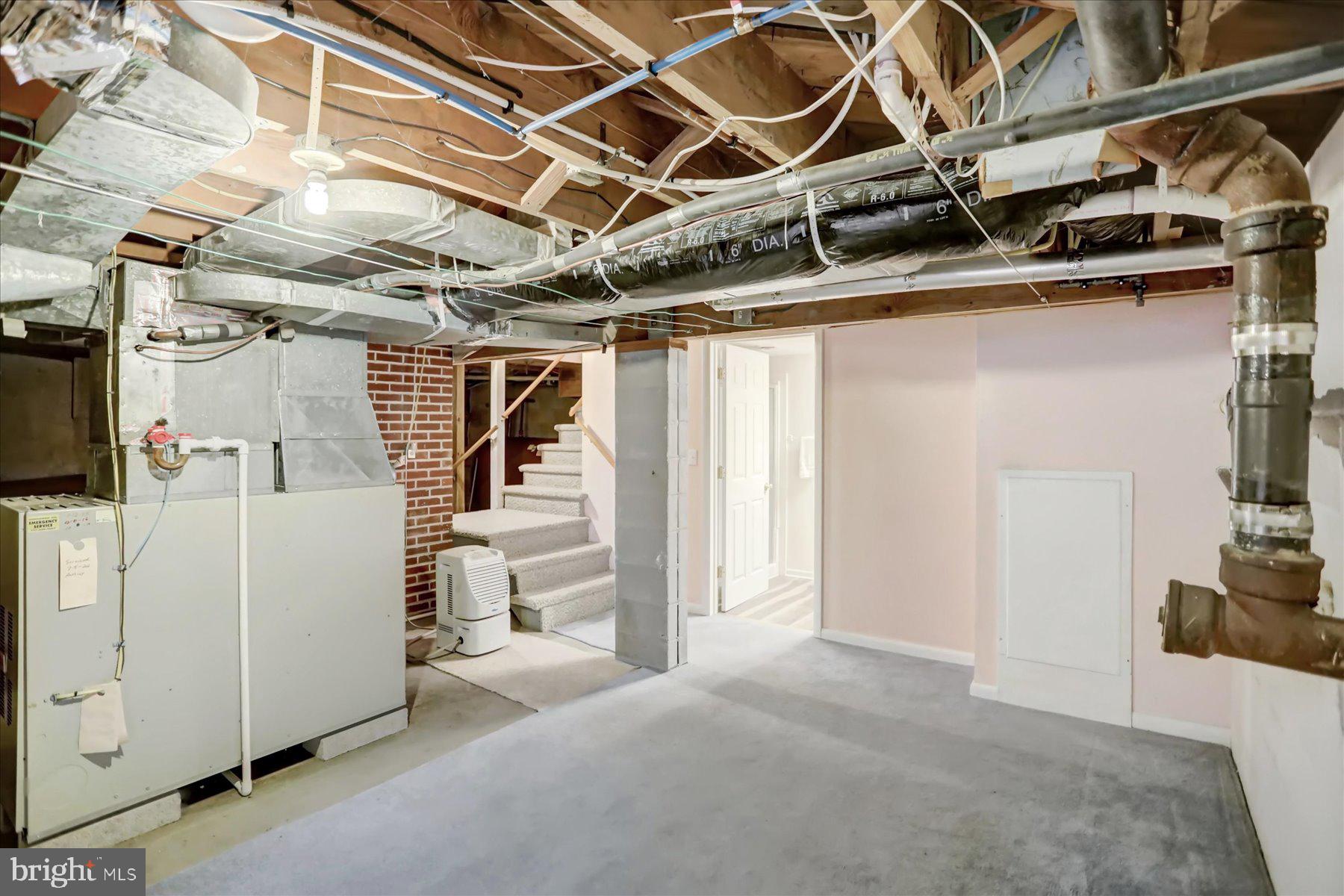 BROWN - Residential