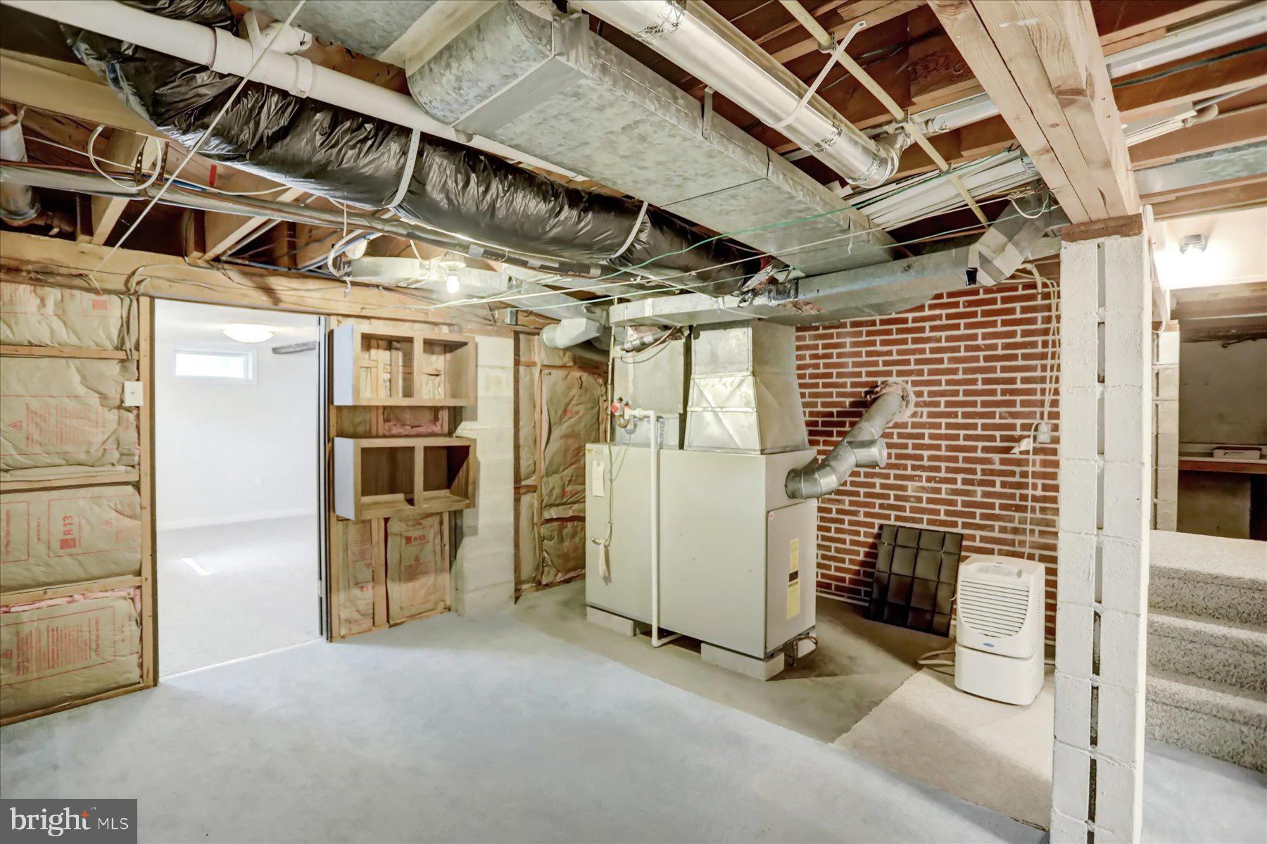 BROWN - Residential