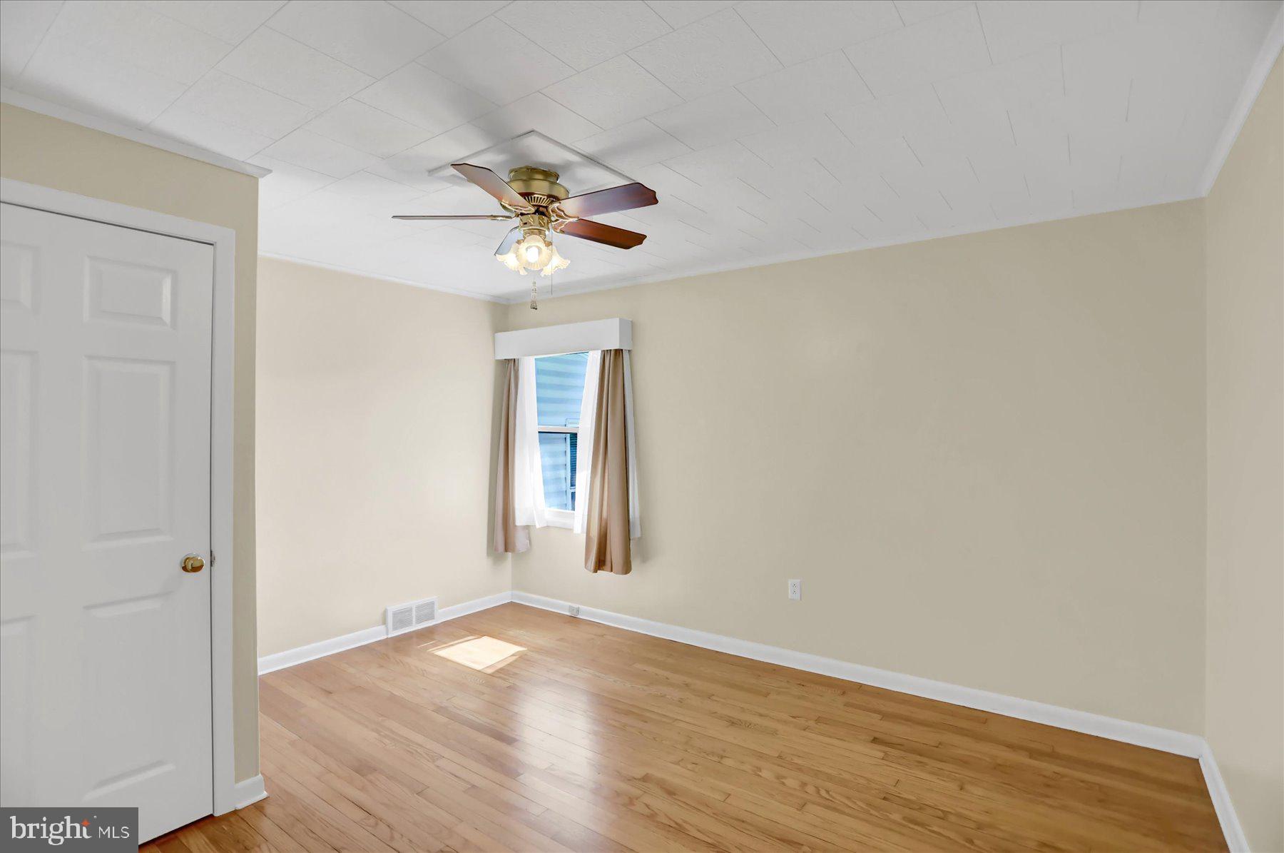 BROWN - Residential