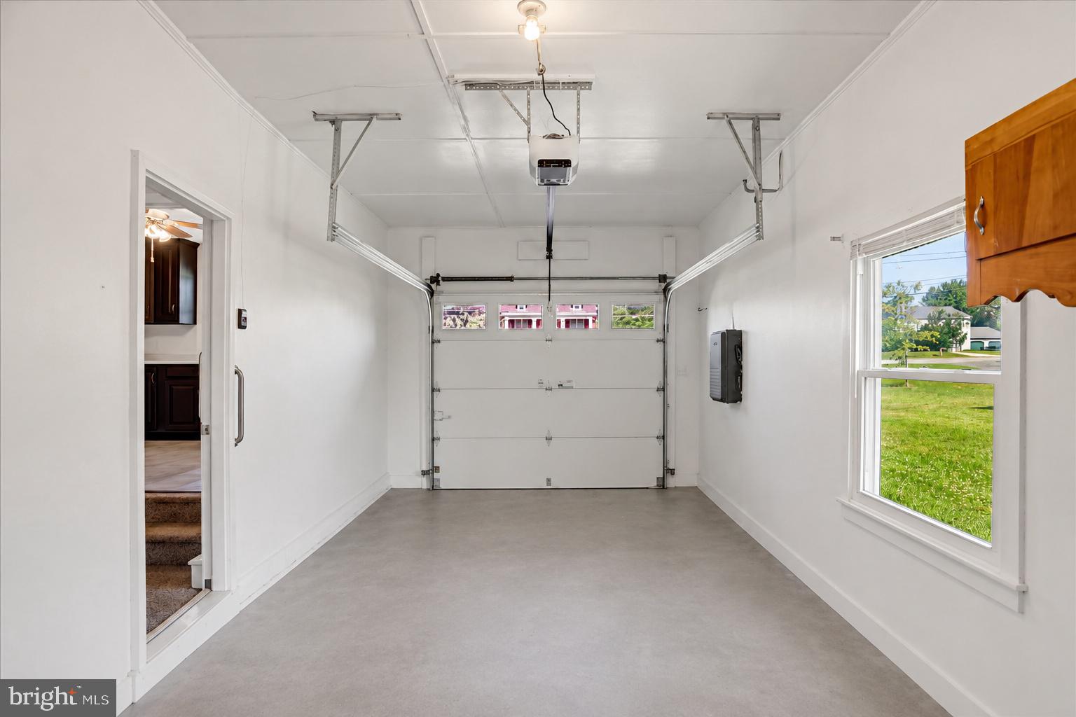 BROWN - Residential