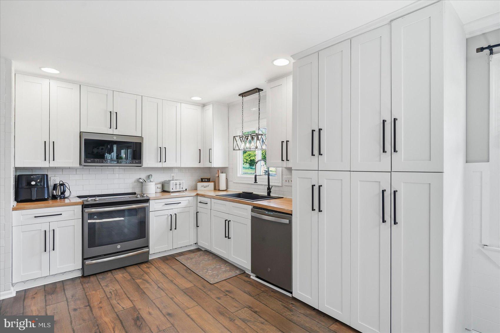 GREENFIELDS - Residential