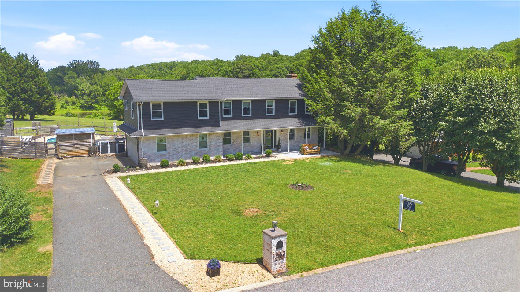 GREENFIELDS - Residential
