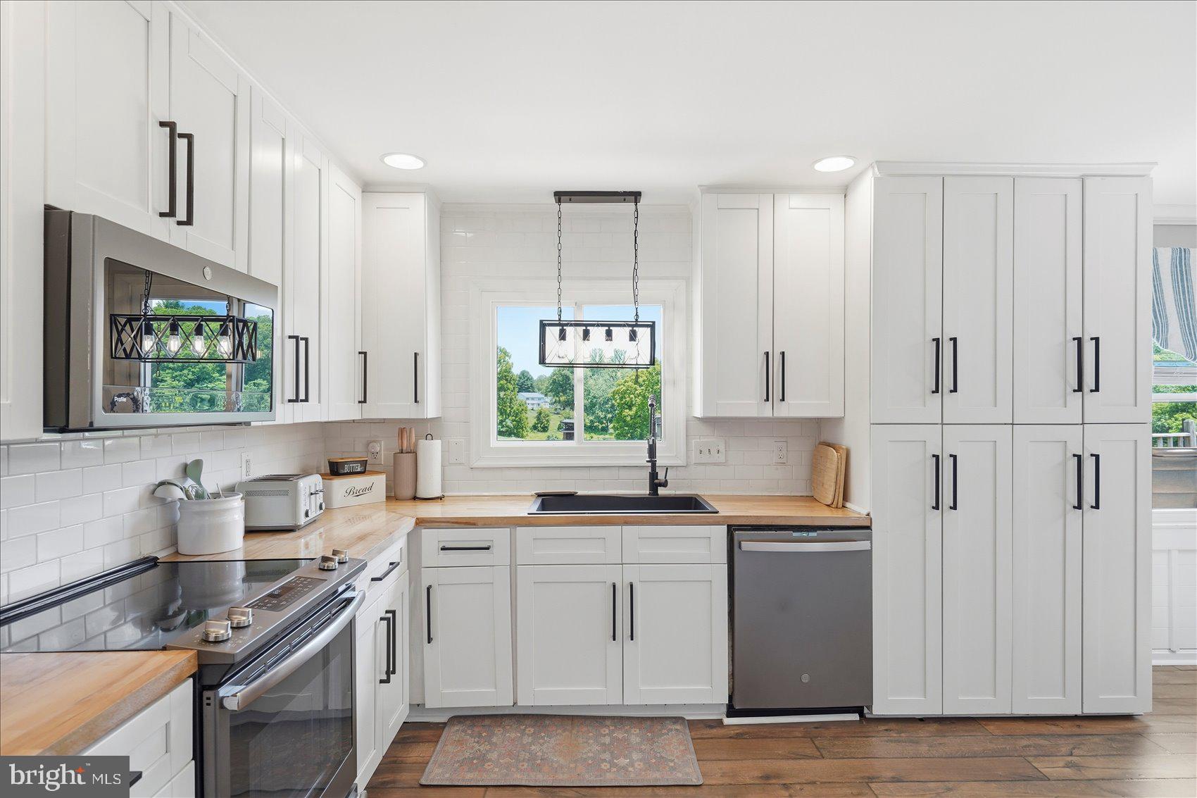 GREENFIELDS - Residential