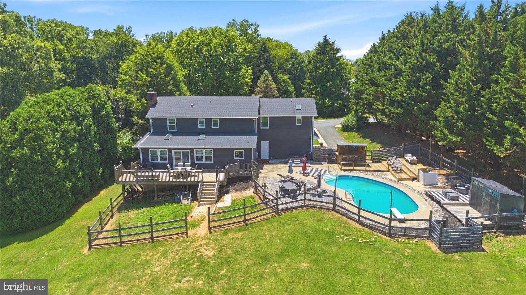 GREENFIELDS - Residential