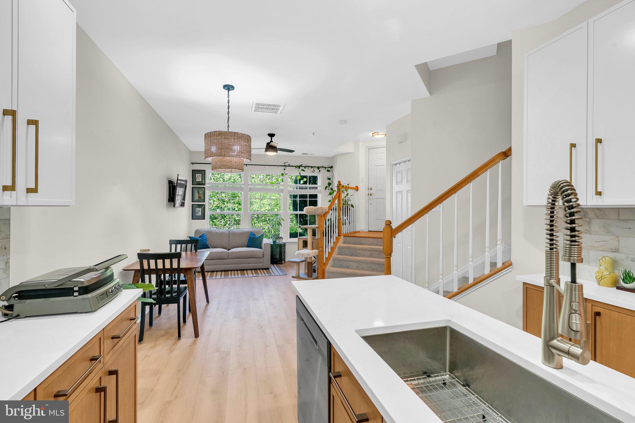 THE TOWNES CONDOMINIUM - Residential