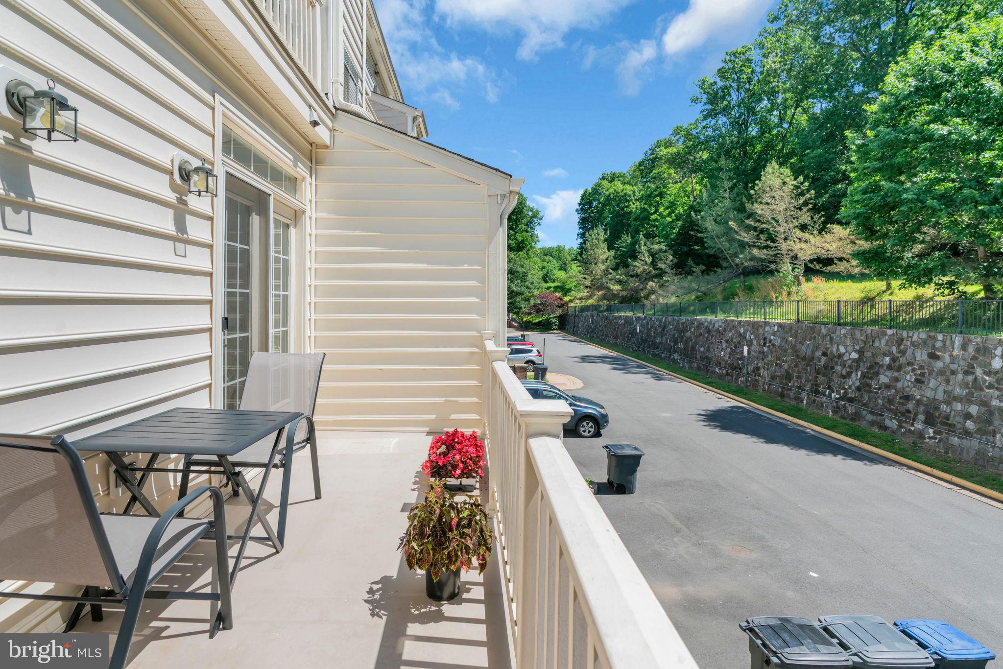THE TOWNES CONDOMINIUM - Residential