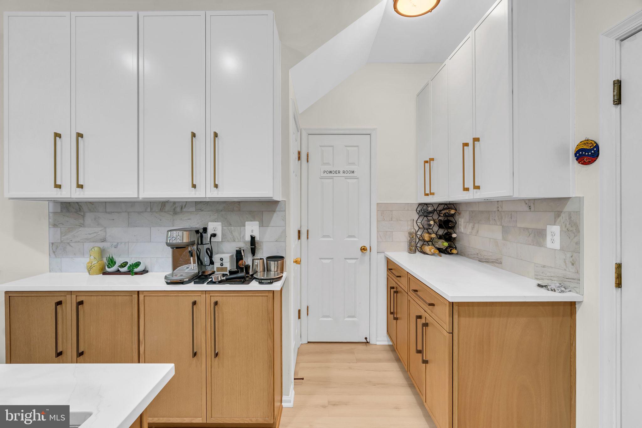 THE TOWNES CONDOMINIUM - Residential