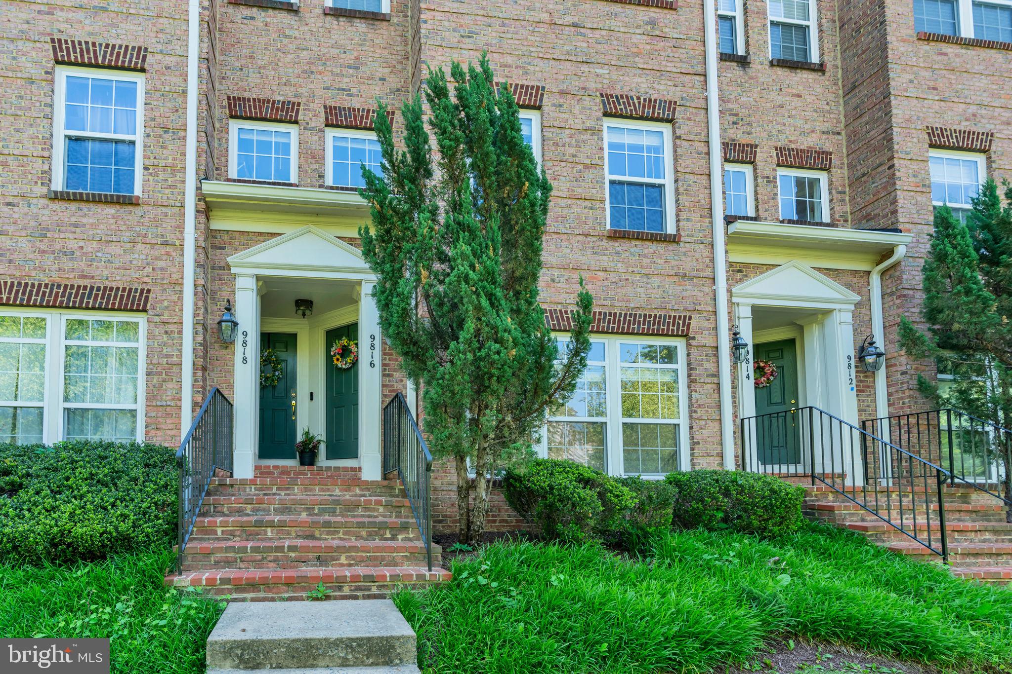 Bright,   beautifully   updated   condo   in a private and quiet cul-de-sac location just over one mile from the train station!        The completely remodeled kitchen features new cabinetry  * countertops  *  tile backsplash  *   flooring  *   updated lighting  *   under-cabinet light  *  and a generous pantry  * creating a stylish and functional space for everyday living and entertaining.

The spacious primary suite and updated baths showcase dual vanities, a relaxing soaking tub, and updated flooring. New carpet throughout the upper level adds fresh appeal, while the convenient bedroom-level laundry makes daily living a breeze.

Major updates provide peace of mind, including a new HVAC system (2022), water heater (2022), washer and dryer (2023), and windows (2025). The attached garage offers direct interior access, and abundant visitor parking is located nearby.

Ideally situated close to the train station, farmers market, shops, restaurants, and everyday conveniences. Enjoy outdoor recreation just minutes away at Blooms Park, featuring walking trails, golf, and more. Combining thoughtful updates, a highly desirable location, and exceptional convenience, this move-in-ready home is one you won't want to miss!

First home buyer?    Be sure to ask about down payment assistance grants.    Seller will consider as subsidy to buy down your rate or for your closing costs.