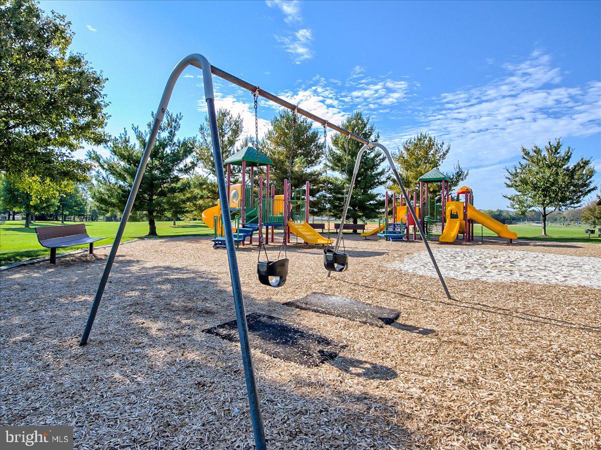 WESTVIEW SOUTH - Residential