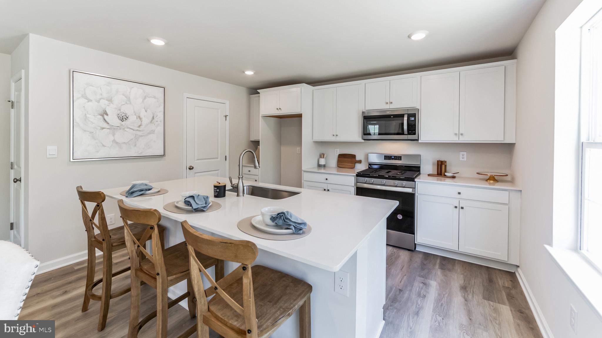 STRAWBERRY FIELDS - Residential