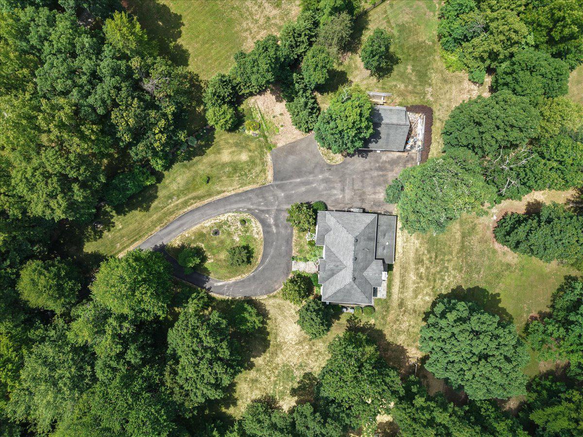 PRIVATE COLONY - Residential