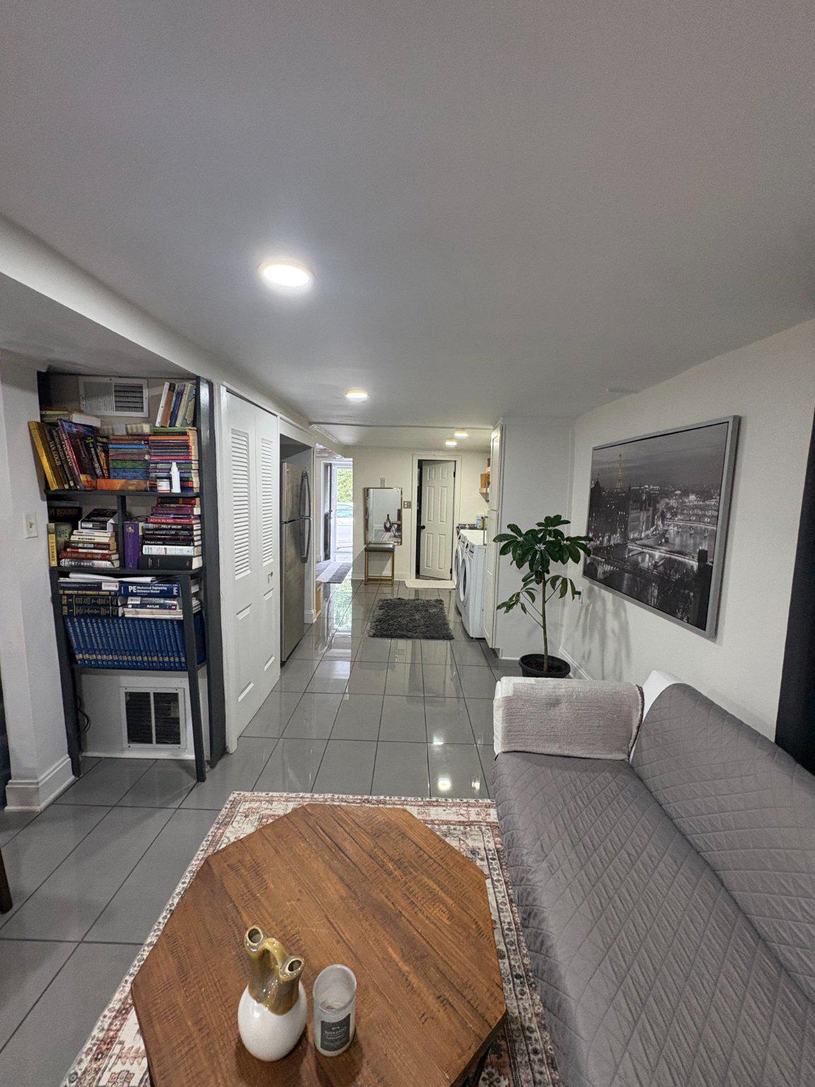 NEWTOWN SQ - Residential