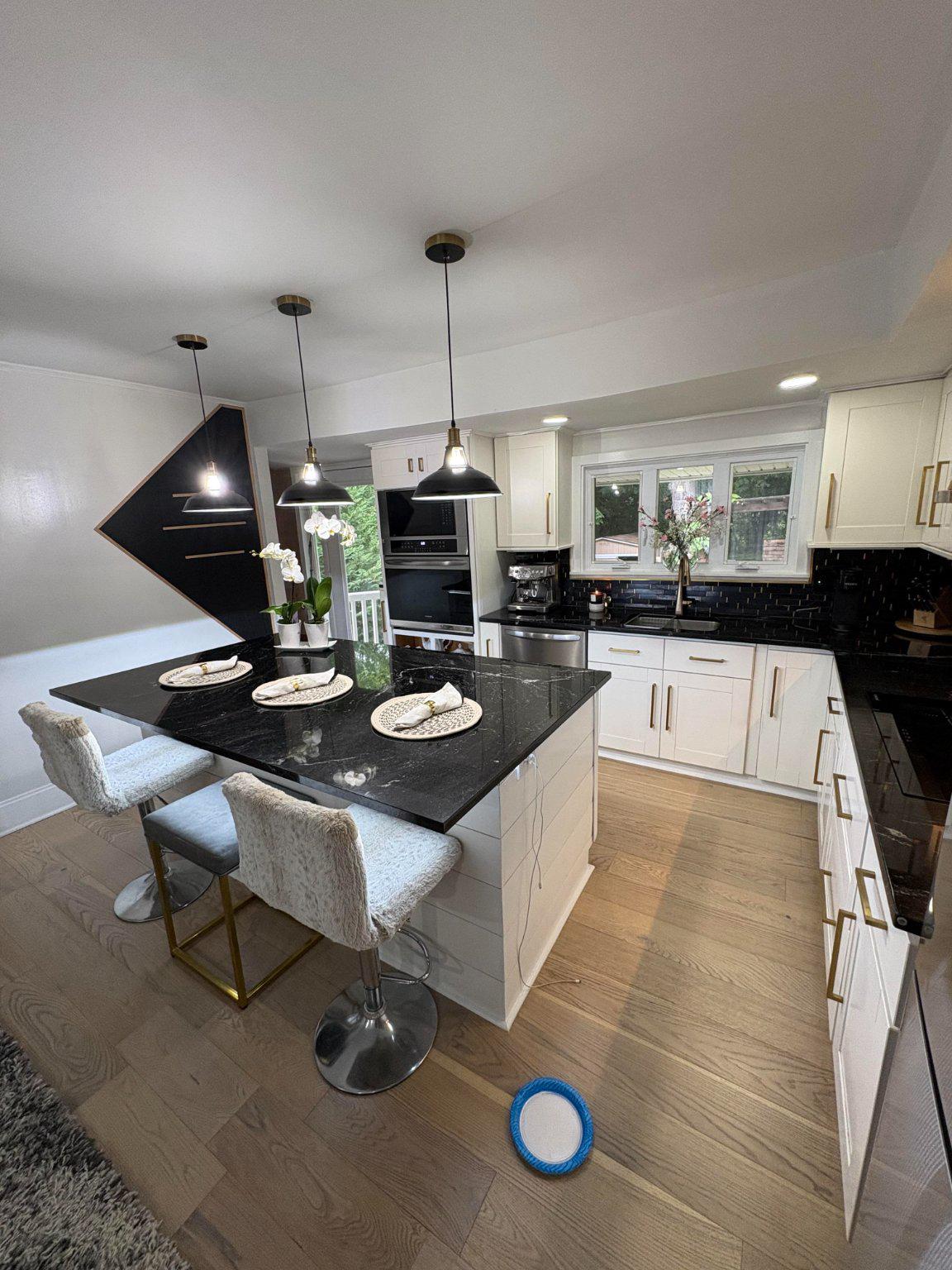 NEWTOWN SQ - Residential