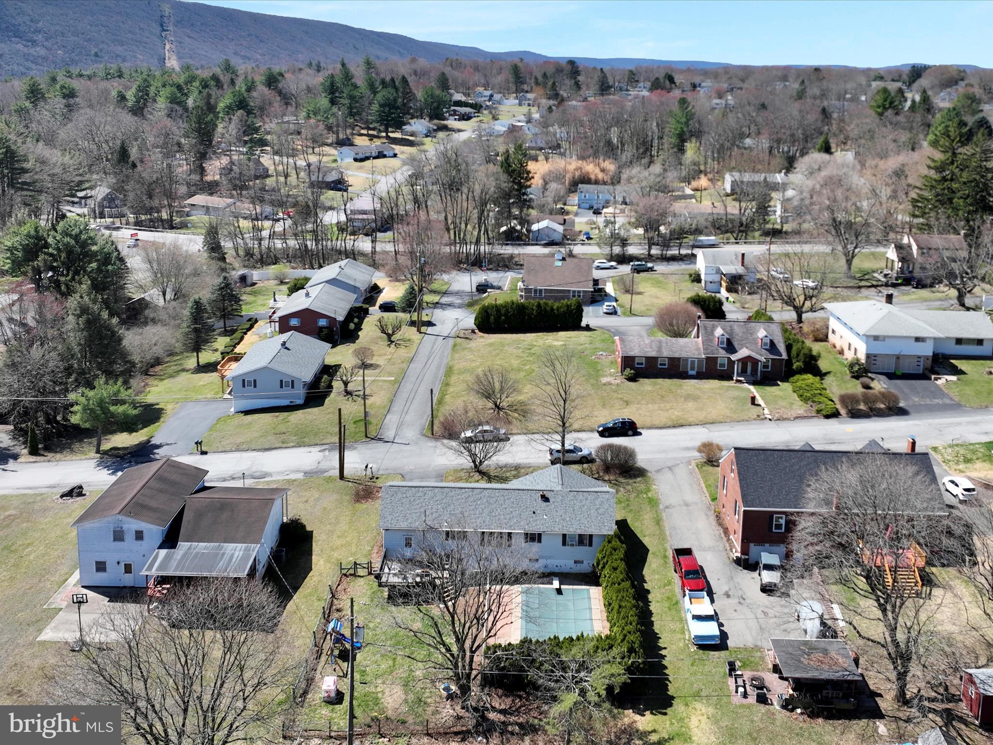 HOMETOWN - Residential