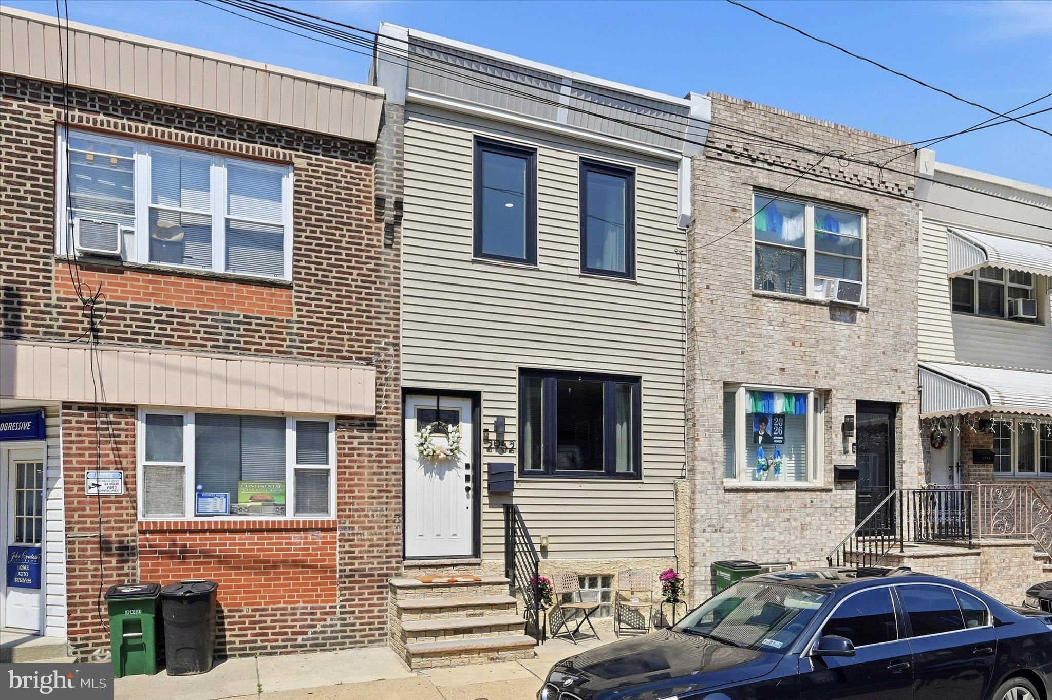 GIRARD ESTATES - Residential