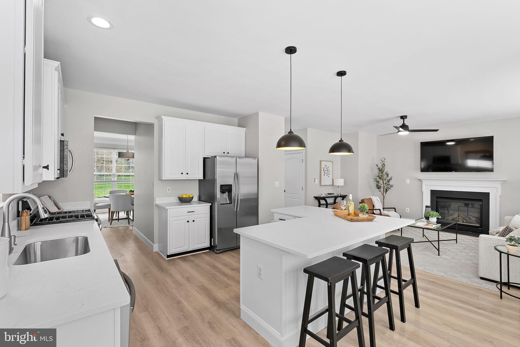 SOUTH RIDING - Residential