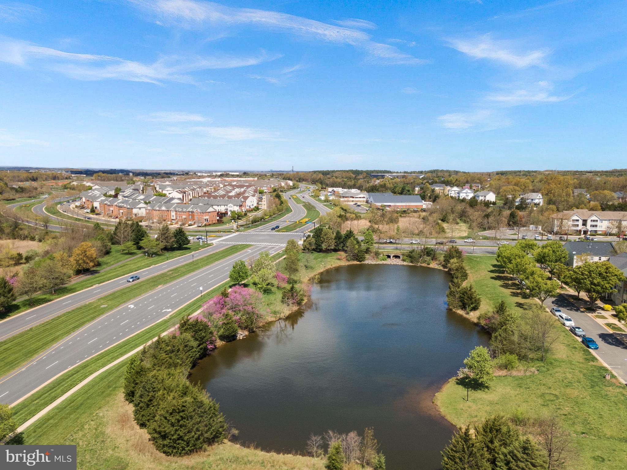 SOUTH RIDING - Residential