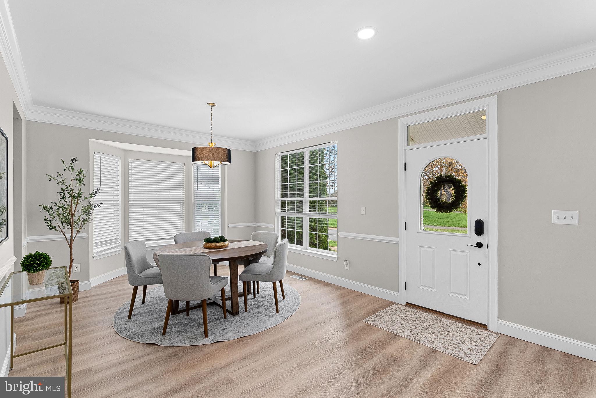 SOUTH RIDING - Residential