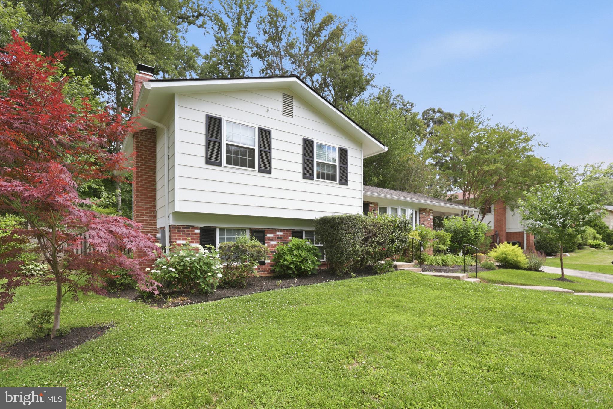 FAIRFAX VILLA - Residential