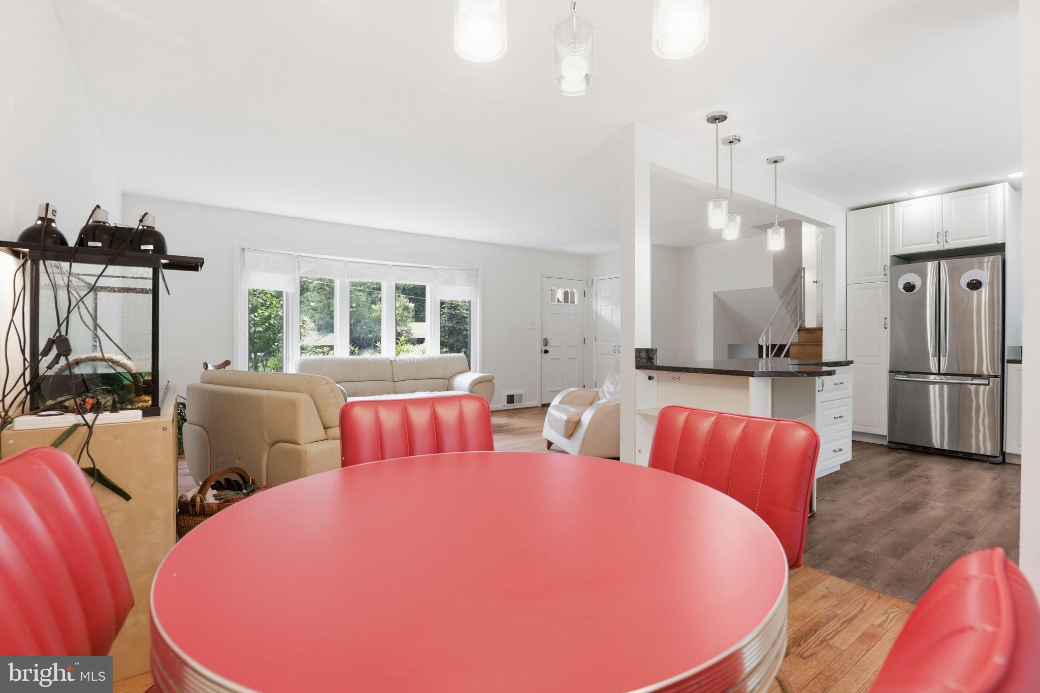 FAIRFAX VILLA - Residential