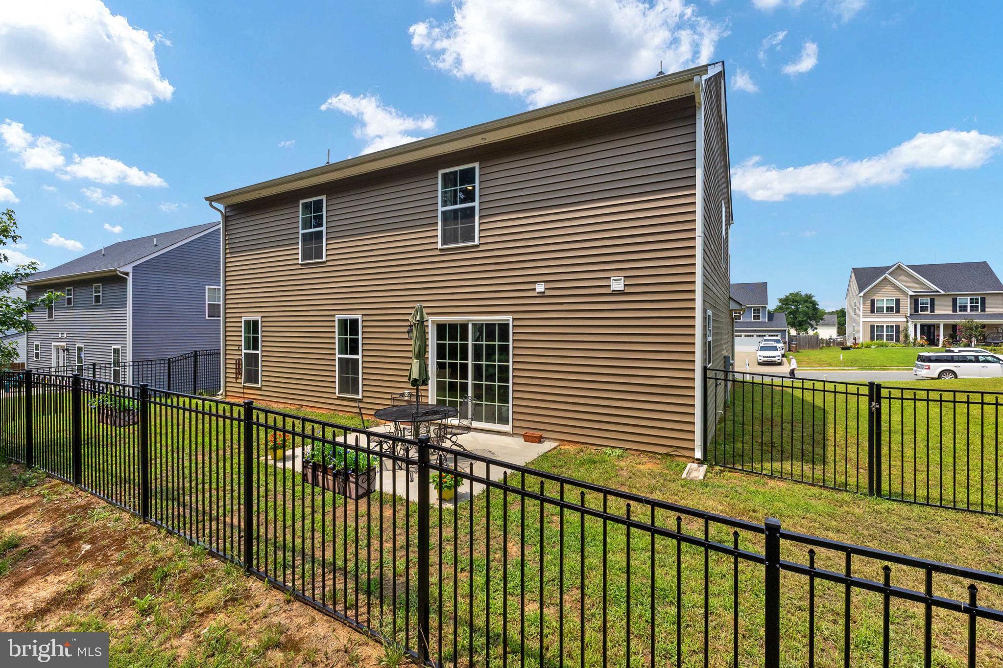 COUNTRYSIDE - Residential