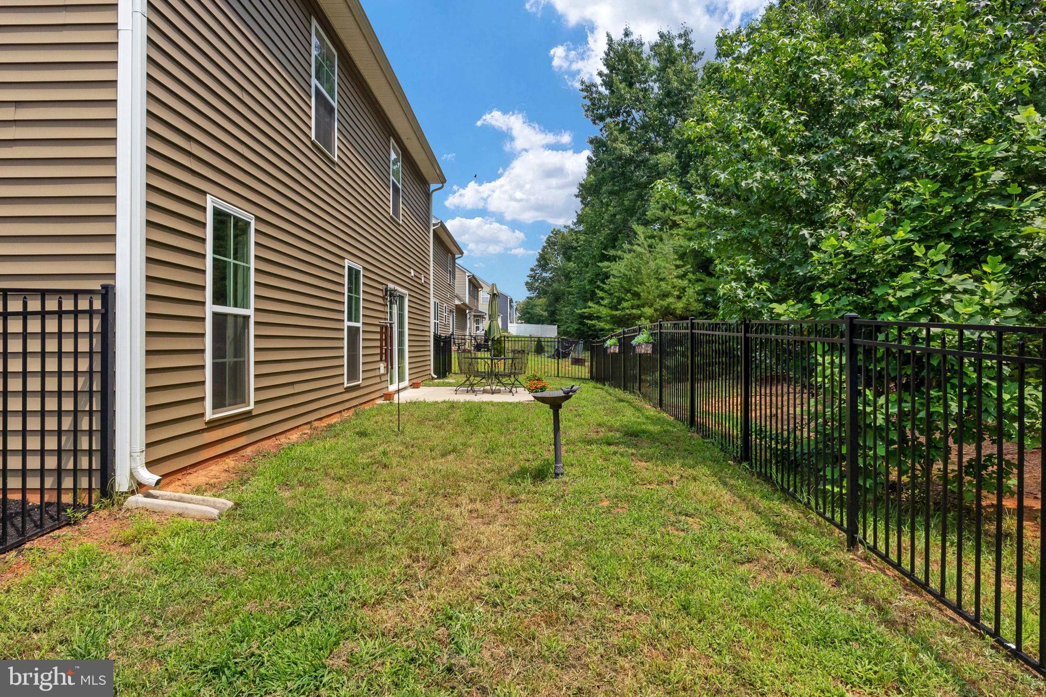 COUNTRYSIDE - Residential