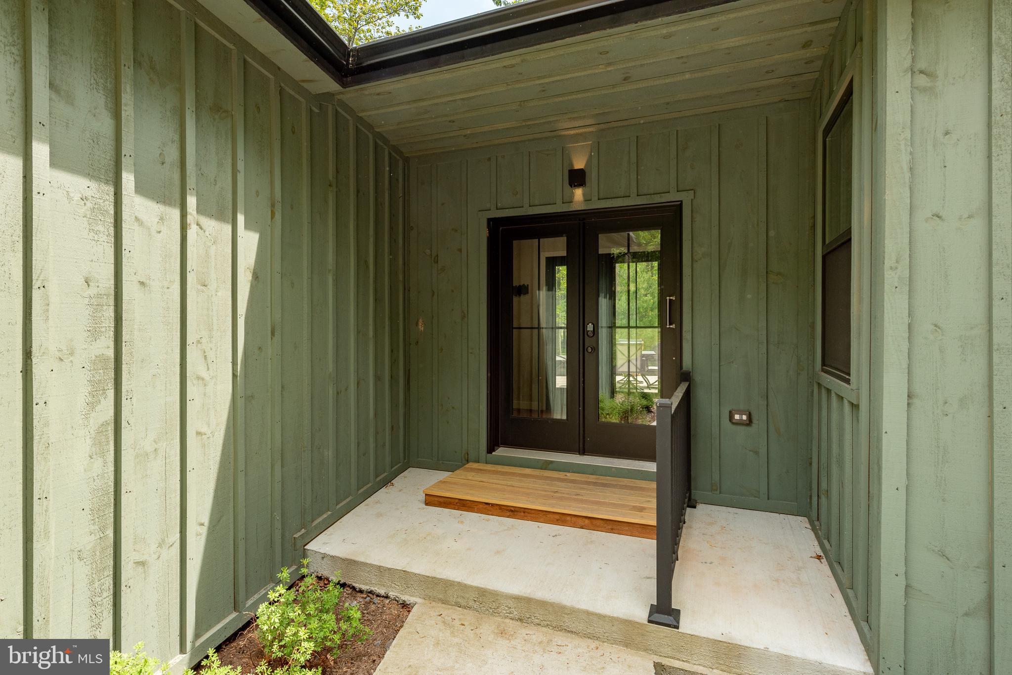 THOUSAND ACRES - Residential