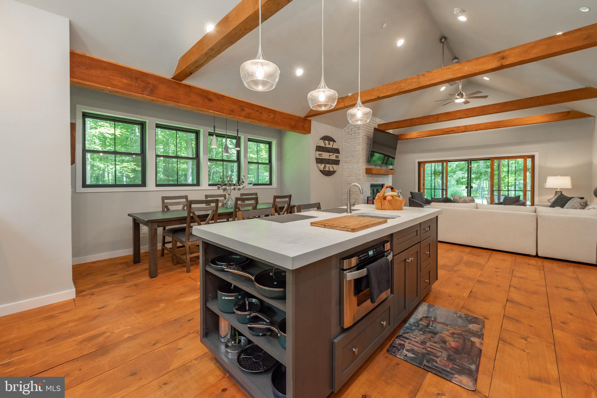 THOUSAND ACRES - Residential