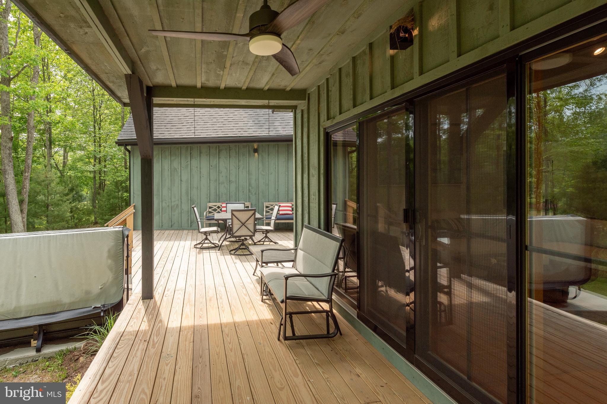 THOUSAND ACRES - Residential